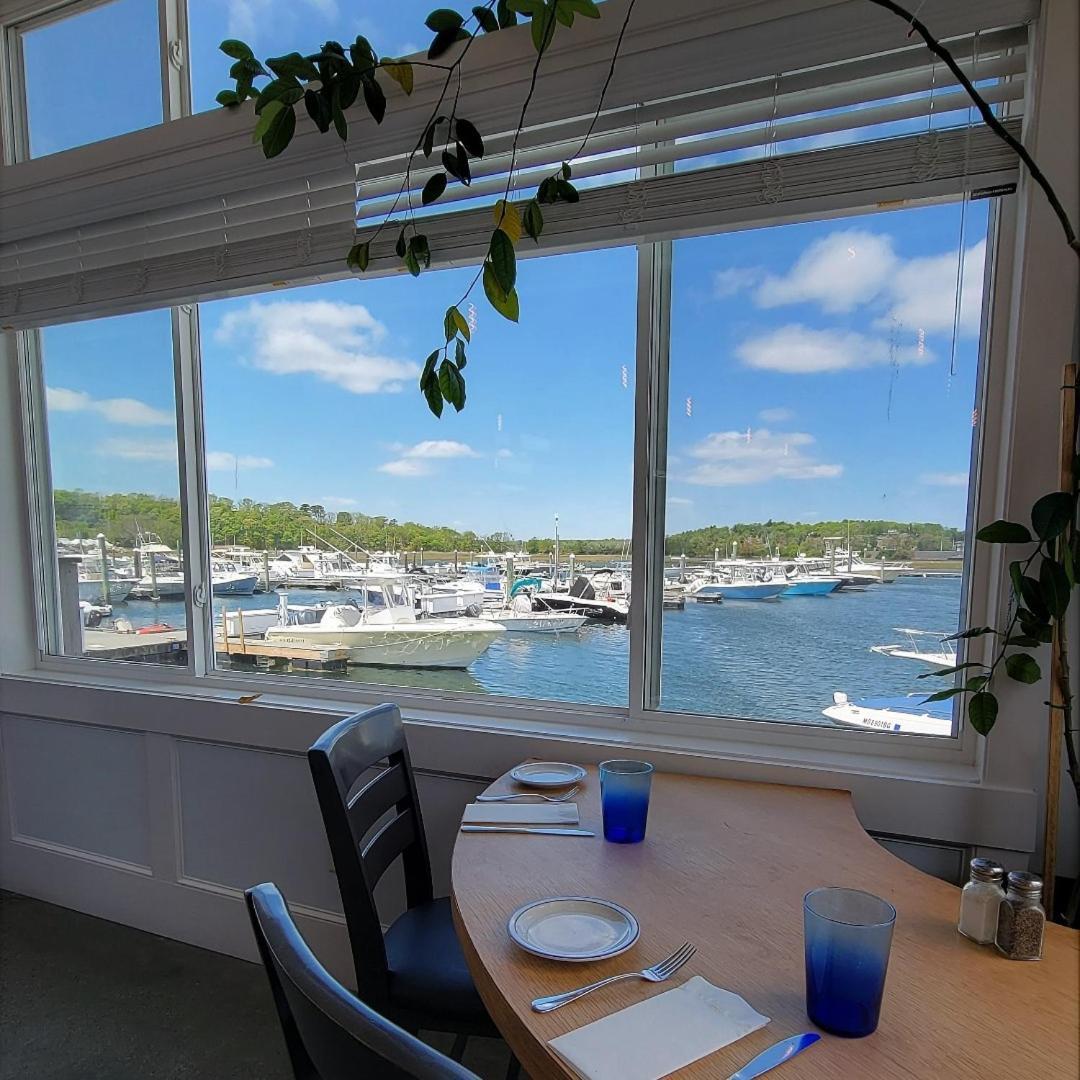 The Hotel At Cape Ann Marina Gloucester Esterno foto